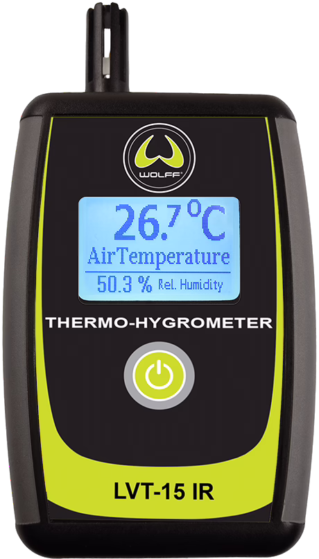 Handheld thermo-hygrometer model LVT-15 IR van Wolff: zwarte en gele kunststof behuizing, verlicht LCD-scherm toont 26,7 °C luchttemperatuur en 50,3 % relatieve luchtvochtigheid, sensor bovenop en enkele aan/uit-knop onder het display; compact draagbaar instrument voor het meten van luchttemperatuur en relatieve luchtvochtigheid.